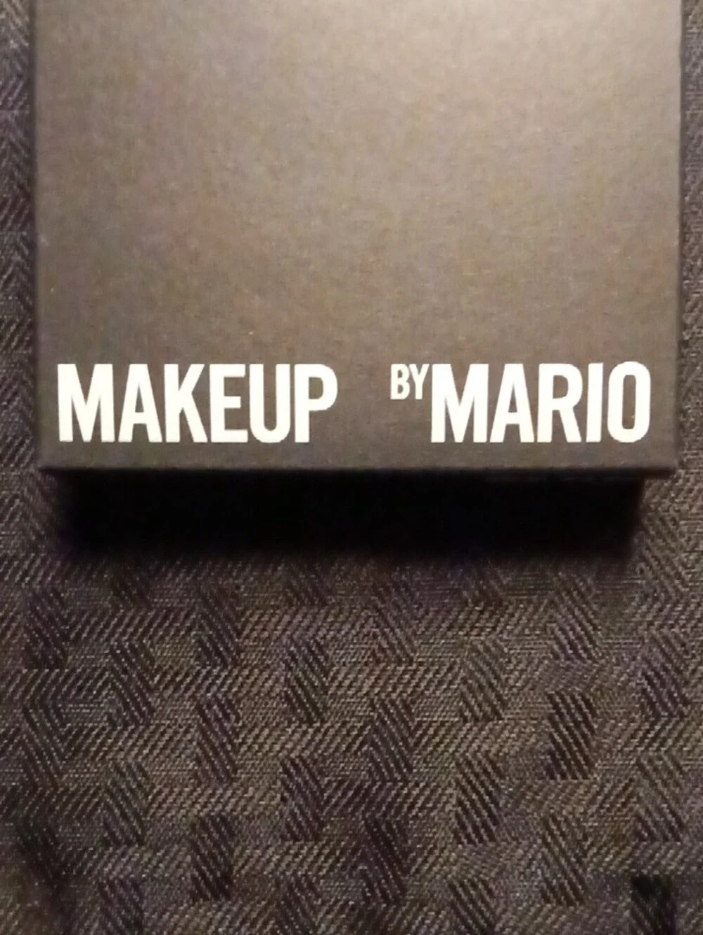 Makeup By Mario Pressed Setting Powder - Warm Beige (Shade Light)
